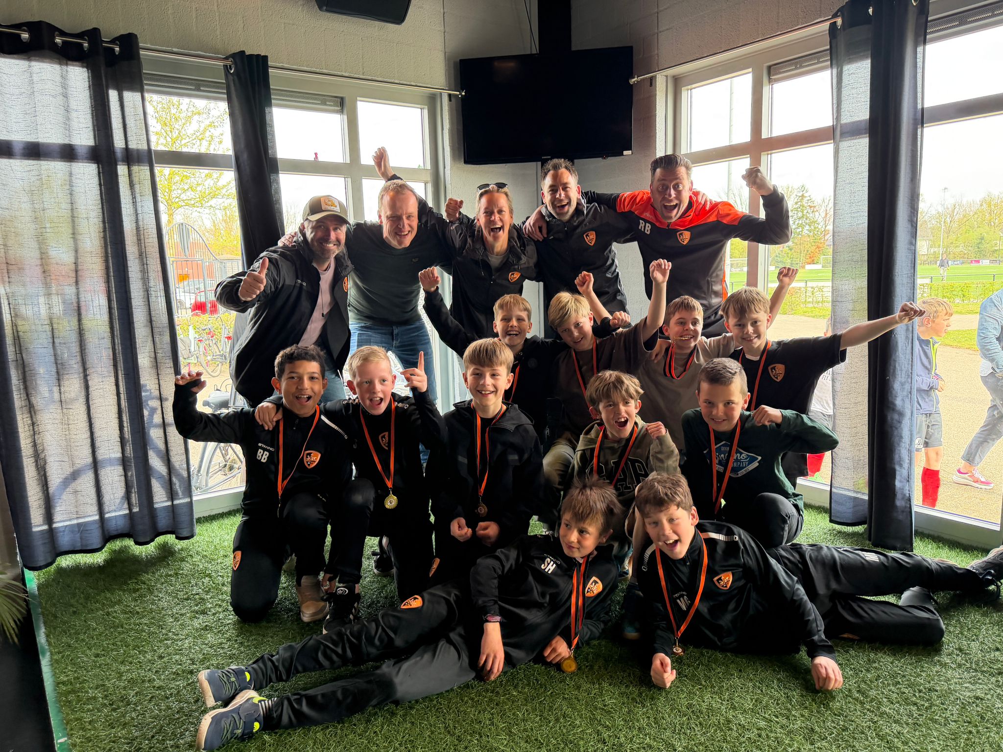 SBC JO11-2 kampioen na zinderend slot