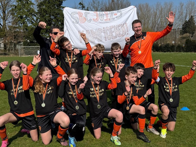 SBC JO12-5 ongeslagen kampioen na ijzersterk seizoen
